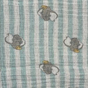 Huge New Aden and Anais muslin blanket Disney’s Dumbo Security Swaddle Receiving